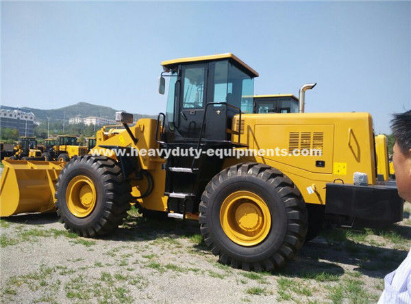 5 Tons Loading Capacity Wheeled Front End Loader 857 Model with Grass Grapple Cummins Engine for Option